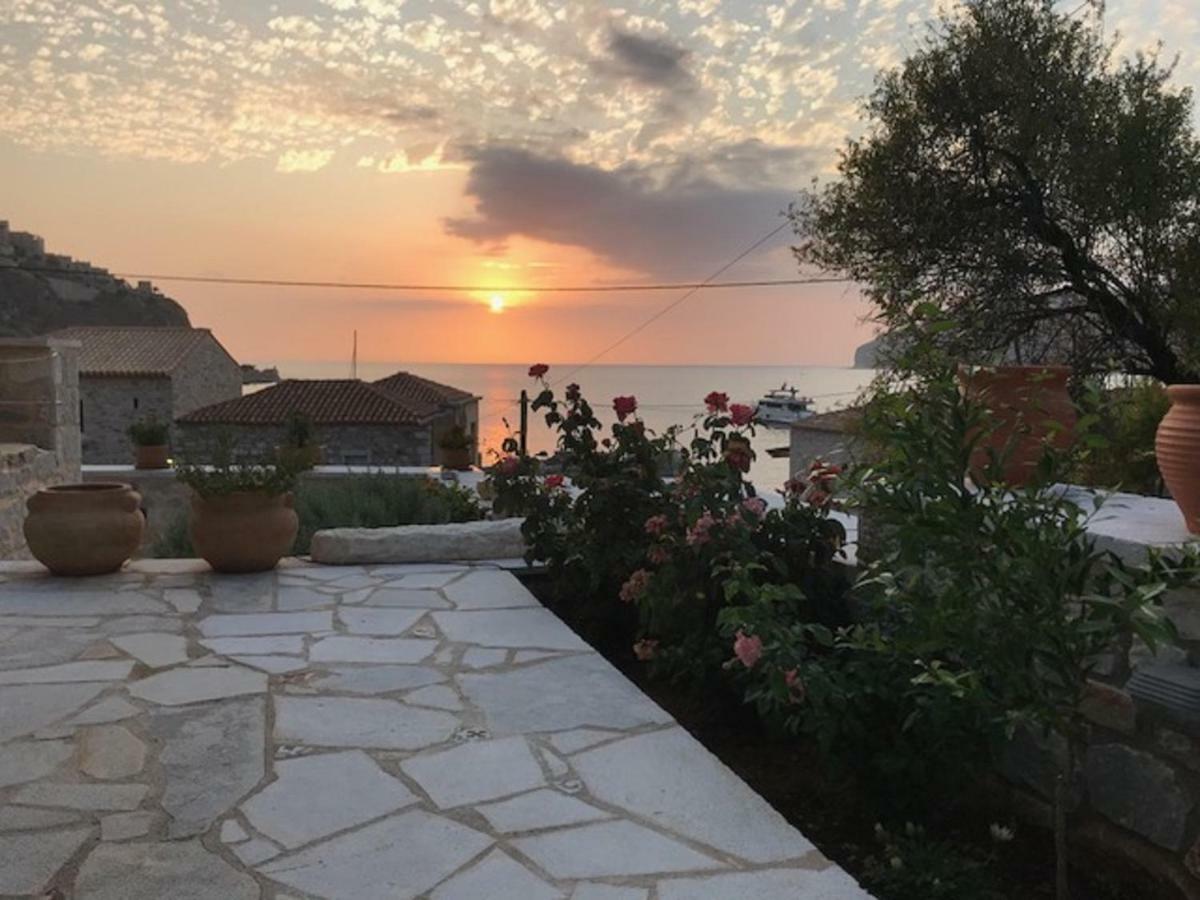 Limeni Inn Boutique Hotel Adults Only 12Plus Esterno foto